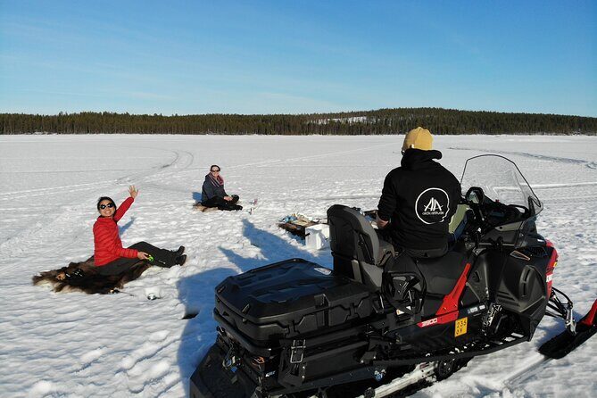 3 Days Raid Snowmobile in Finnish Lapland - Getting Started: Aronrinne Meeting Point and Day-1 Rovaniemi Ride