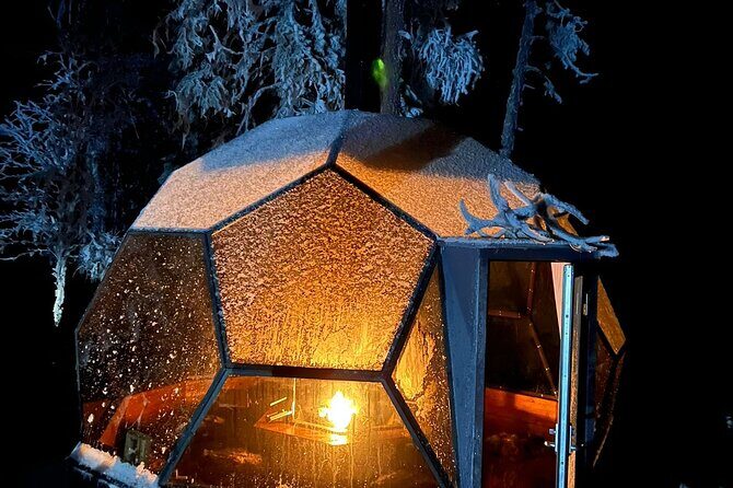 Aurora Borealis Dinner in a Glass Igloo - Pickup across Rovaniemi: winter logistics done simply