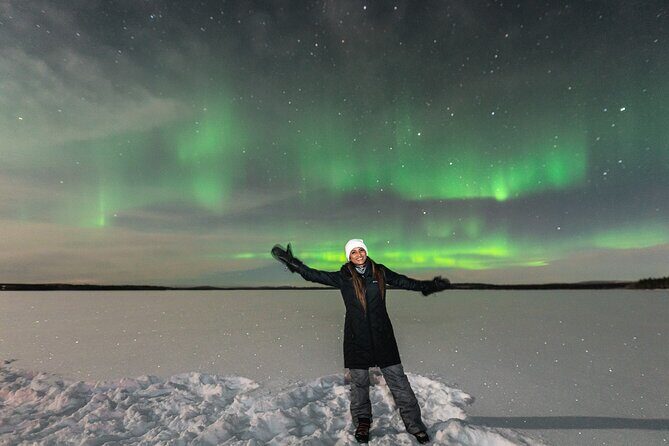 Aurora Hunting Photo Tour from Rovaniemi with Pickup - Photo support that actually helps in the dark