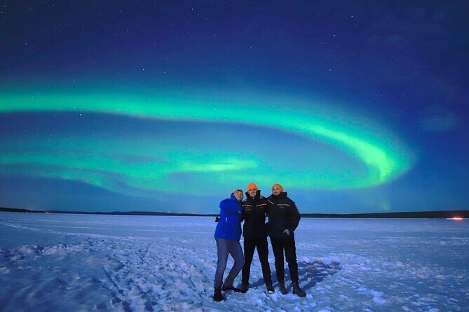 Chasing Aurora with Photographer - Small Group - The minibus chase: up to three stops to match the sky