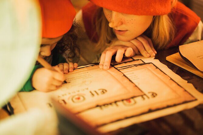 Elf Hat Academy in Santas Village of Rovaniemi - Elf Hat Academy in Santa Claus Village: The Point of the Experience