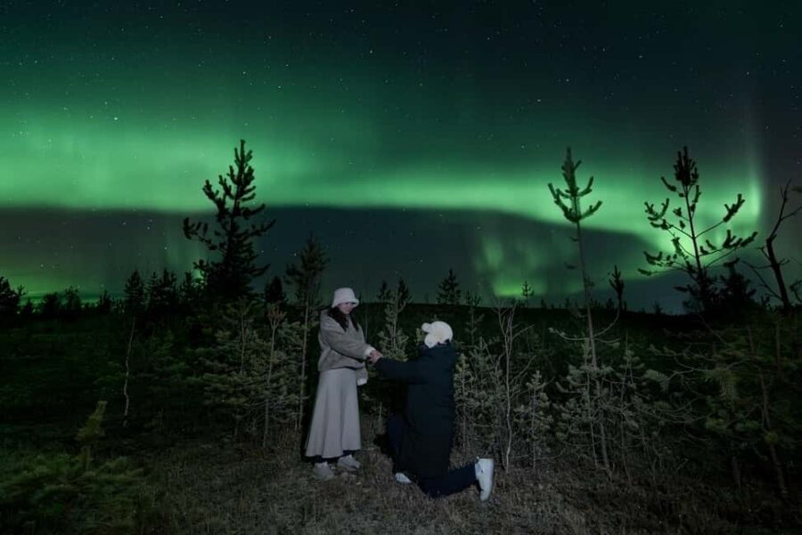 From Rovaniemi: Aurora Borealis Hunting with Photos & Videos - Stop 2: The Lapland photo session (the heart of the night)