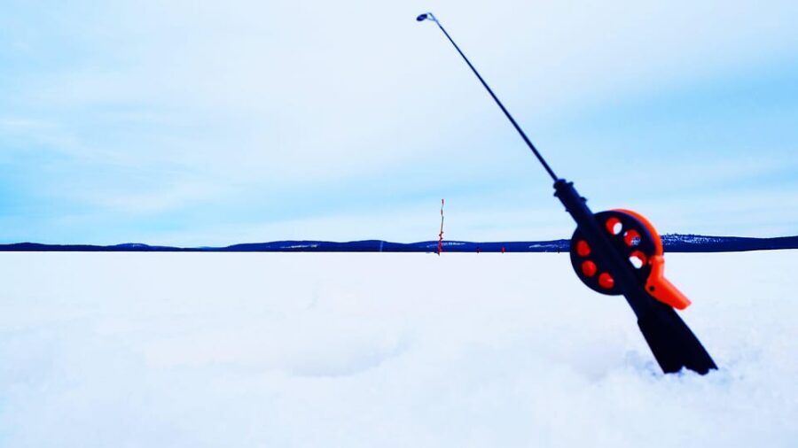 Ice fishing program in Lapland - Equipment and what you should actually bring (and what you don’t need)