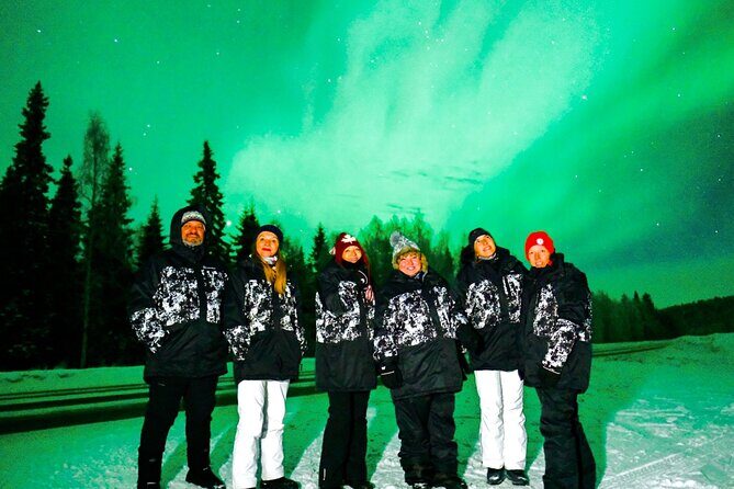 Northern Lights Rovaniemi: Guaranteed Viewing & Unlimited Mileage - Guides who push for photos and science (and a few comfort notes)