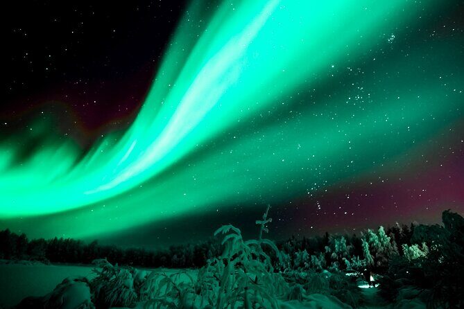 Northern Lights Rovaniemi: Guaranteed Viewing & Unlimited Mileage - Hotel pickup and the all-in comfort of winter gear