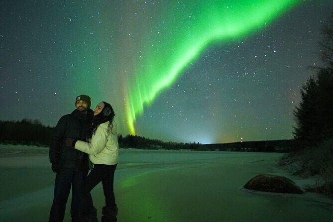 Private Aurora Hunting Tour—Guaranteed Sightings - At the Viewing Spot: Campfire Comfort and Photo Help That Actually Works