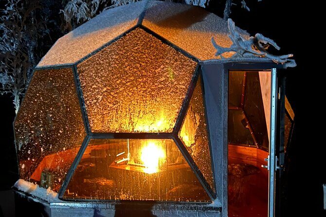 Private Glass Igloo Dinner on the Shore of Frozen Lake - Glass igloo dinner on the shore: comfort with wild surroundings