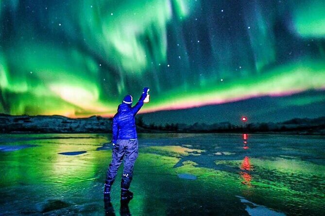 Reflections of the Northern Lights - Nordic Unique Travels pickup and the 9:00 pm start