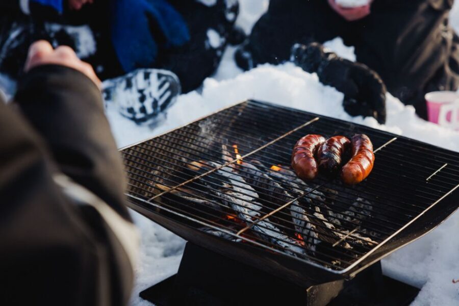 Rovaniemi: Arctic Circle Ice Fishing Experience - Winter clothes, gear, and the layers you still need
