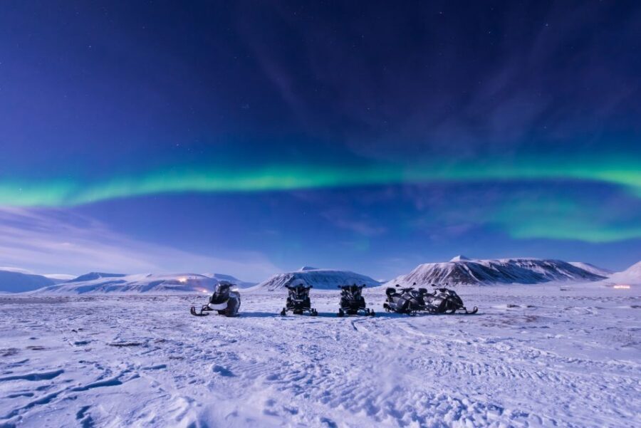 Rovaniemi: Aurora Borealis Snowmobile Safari with Campfire - Gear and cold comfort: what’s included and what you should do