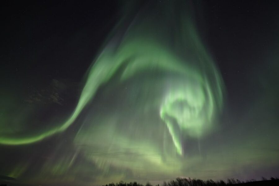 Rovaniemi: Aurora Borealis Tour - Aurora photography tips for phones and real cameras