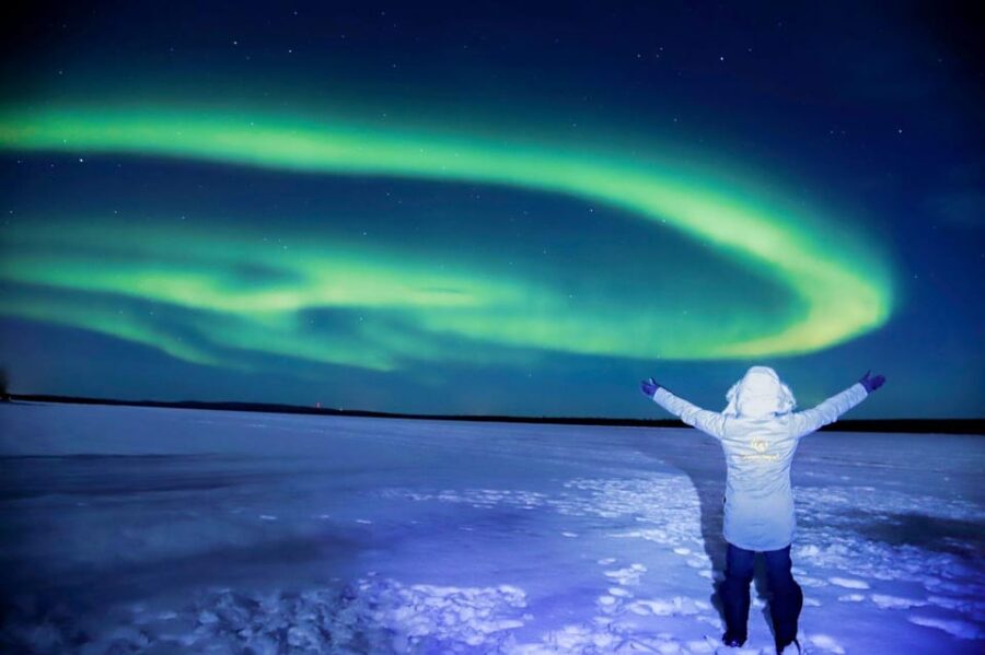 Rovaniemi: Aurora Borealis Trip – Autumn - Getting picked up in Rovaniemi and riding toward the lights