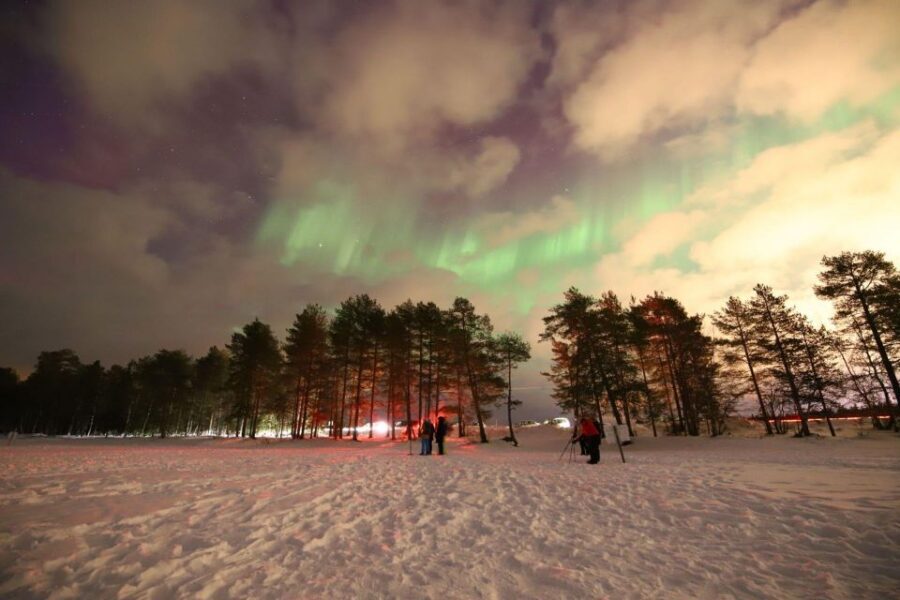 Rovaniemi: Aurora Hunting Tour with Photography by Van - Pickup From Your Place: How the Start Feels Easy