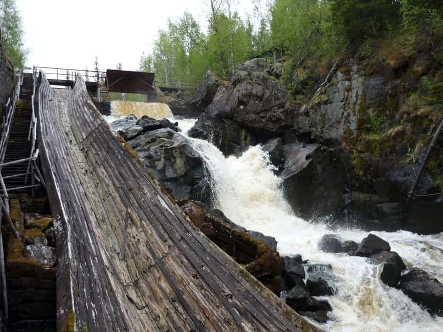 Rovaniemi: Auttiköngäs Waterfalls Hike Tour & Barbeque - Fireside BBQ at the end: the warm reset your body will thank you for
