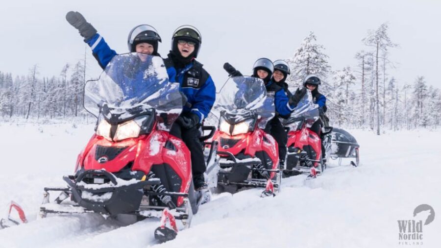 Rovaniemi: Easy Snowmobile Safari - Thermal Clothing and Helmet Gear: Staying Warm in Real Cold