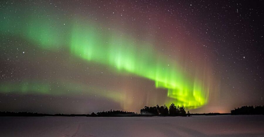 Rovaniemi: Guaranteed Ultimate Aurora Hunt with Photographer - Price and value: what you’re paying for at $127 per person