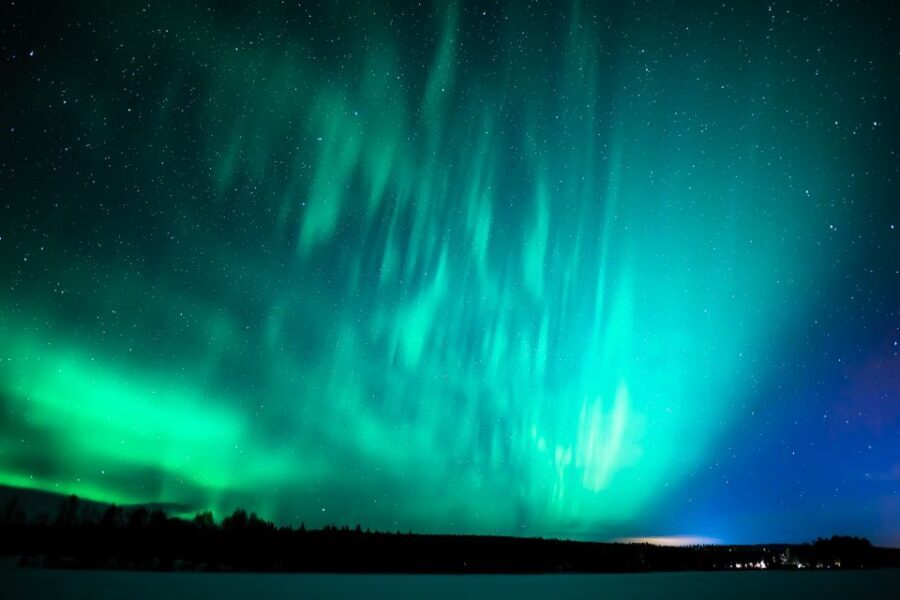 Rovaniemi: Guaranteed Ultimate Aurora Hunt with Photographer - What your night looks like: timing, waiting, and repositioning