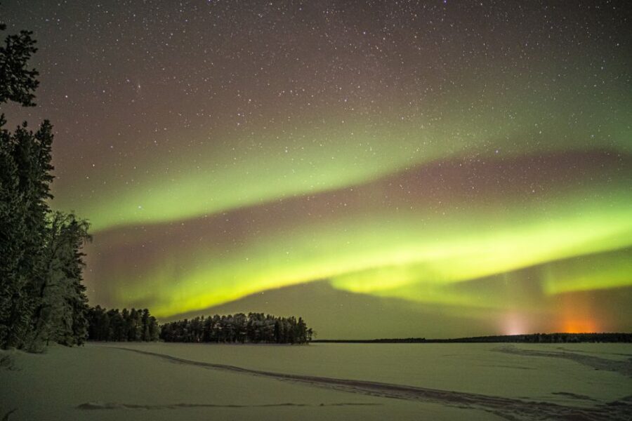 Rovaniemi: Guaranteed Ultimate Aurora Hunt with Photographer - Where you might go: lakes, hills, roads, and border crossings