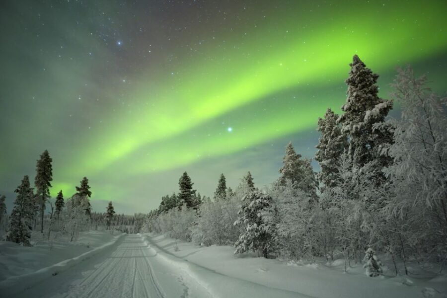 Rovaniemi: Guided Northern Lights Tour - What “winter clothes included” really means for your comfort