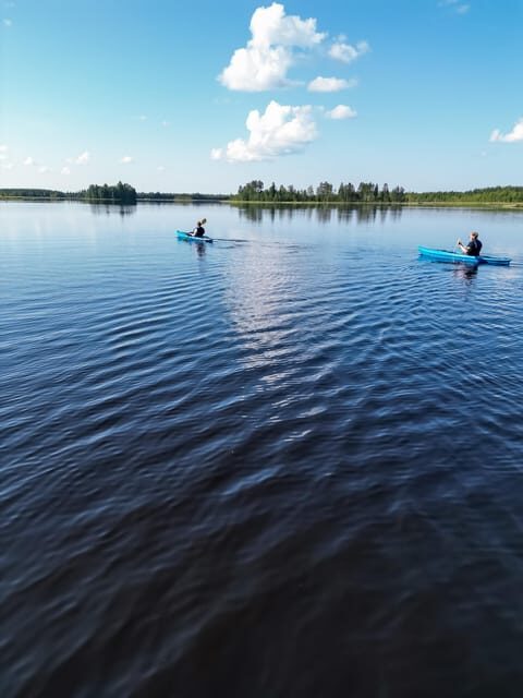 Rovaniemi: Guided Wilderness Kayaking Adventure - The Guide Experience: Helpful, Friendly, and Sometimes More Than Others