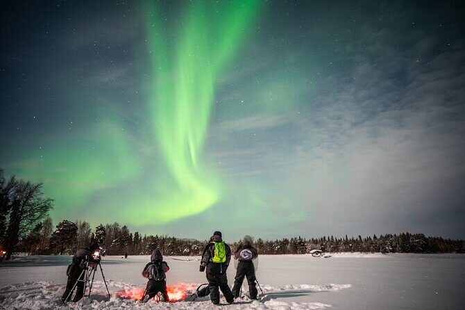 Rovaniemi Northern Lights Photography Small-Group Tour - Warm gear, hot drinks, and the BBQ intermission that keeps you sane