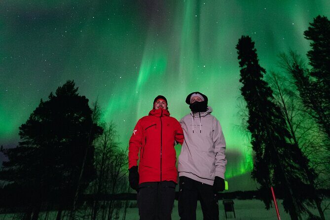 Rovaniemi: Northern Lights Pro Guaranteed - Unlimited (PRIVATE) - Winter clothing, comfort stops, and the things people forget to plan
