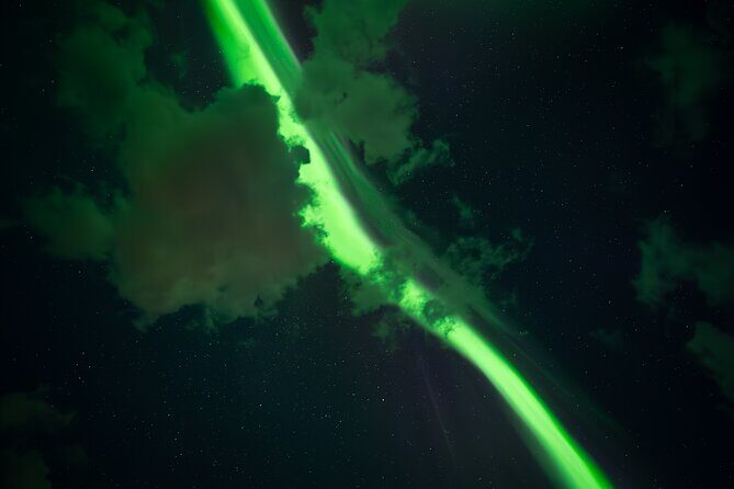 Rovaniemi: Northern Lights Small Group Money-Back Guarantee - The Photo Shoot: RAW Files, Fast Delivery, and Better Phone Shots