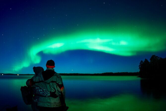Rovaniemi: Private Aurora Tour with Guaranteed Sightings - Private Northern Lights hunting from Rovaniemi at 7 pm
