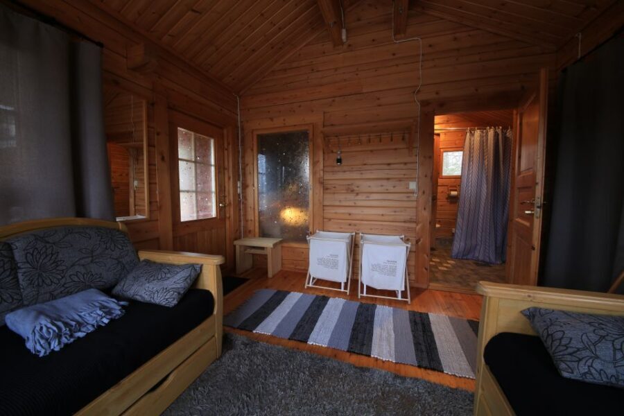 Rovaniemi: Private Sauna, Jacuzzi and Dinner - Pickup and transport: easy logistics, less time lost