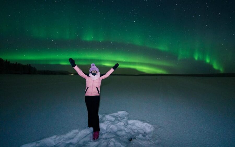 Rovaniemi: Small Group Aurora Hunt-full money back guarantee - The money-back guarantee: how it reduces the usual aurora risk