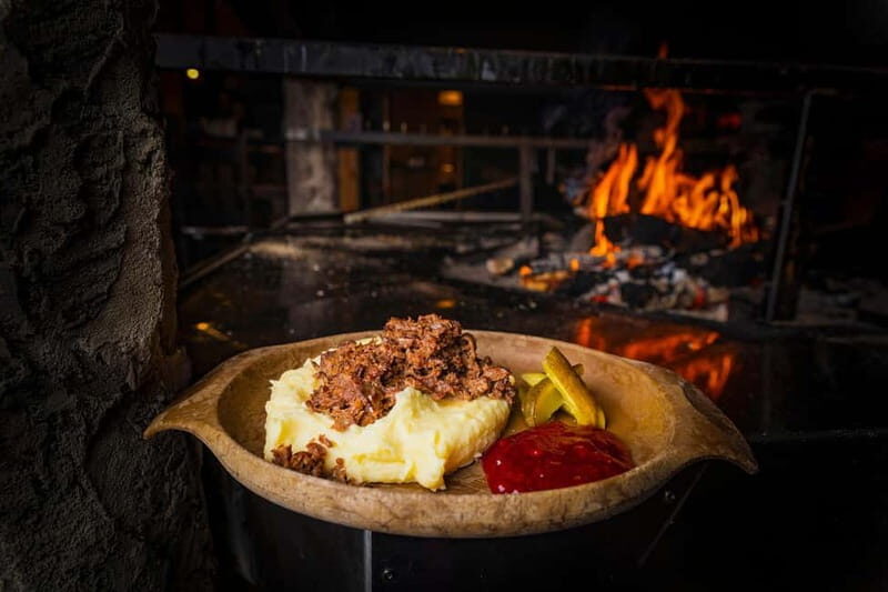 Rovaniemi: Snow Sauna Experience, Jacuzzi and Dinner in Kota - Kota Restaurant fire dinner: the menu and what it tastes like in cold weather