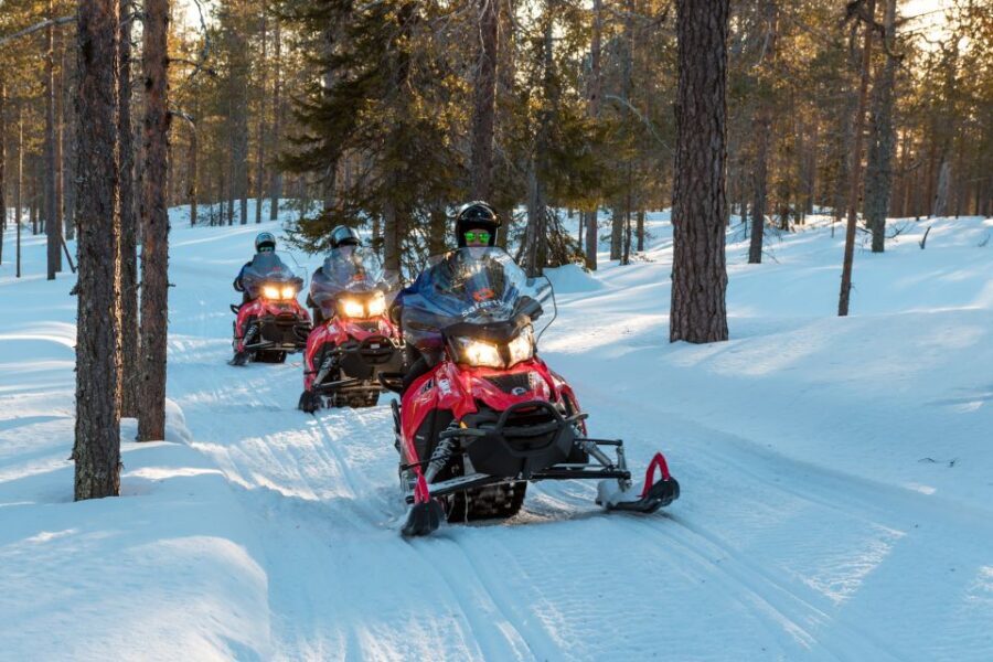 Rovaniemi: Snowmobile and Ice Fishing Adventure with Lunch - Winter Gear and Clothing: What You Get, What You Should Still Watch
