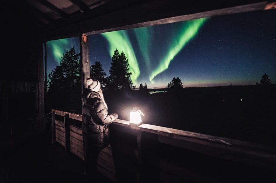 Rovaniemi: Snowy Forest Night Hike with Northern Lights - The 3-Hour Flow: Pickup, Snowshoe Walk, Watchtower Pause, Aurora Check