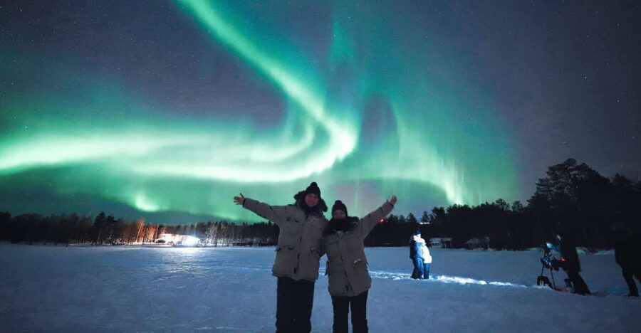 Rovaniemi: Unlimited Mileage and Hours Aurora Hunting Pro - Staying warm without turning the night into a workout
