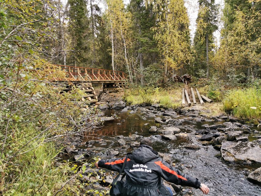 Rovaniemi: Vaattunki Hiking Arctic Circle Trail - The open-fire break: sausages, warm drinks, and real stories