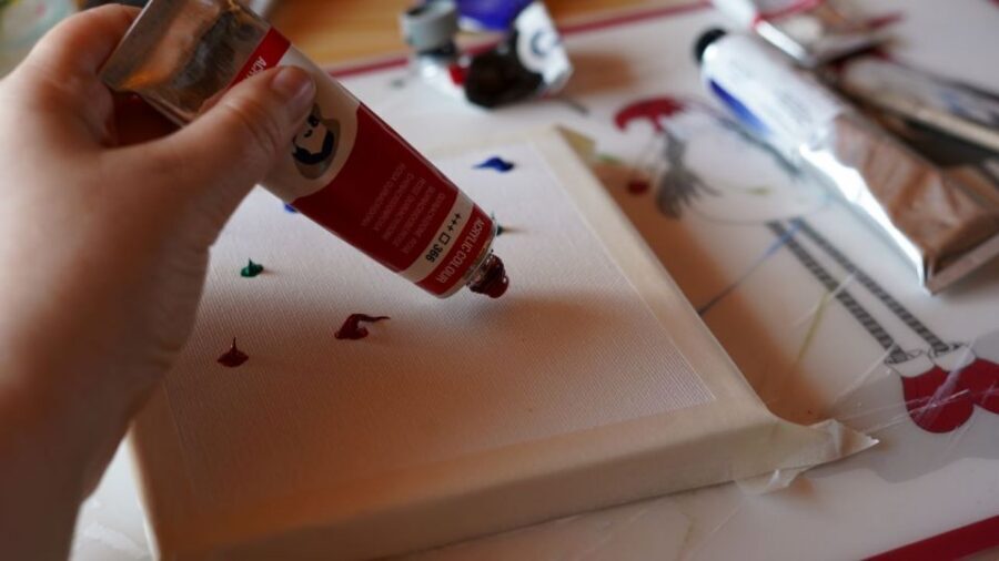 Rovaniemi: Workshop - Aurora painting - No drawing skills? That’s the point of the workshop