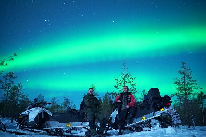 Snowmobile Photography Trip to the Aurora - Why Snowmobile Aurora Photos Beat a Simple City Tour