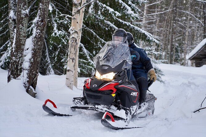 Snowmobile Safari to the Wilderness - Getting kitted up: the part that makes or breaks your comfort