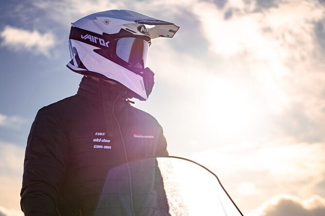 Snowmobile Tours in Rovaniemi Lapland - Stop 1 in the woods: Lapland riding and the photo moments