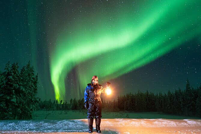 The Ultimate Guaranteed Aurora Hunt - Rovaniemi Aurora Pickup: how the night starts