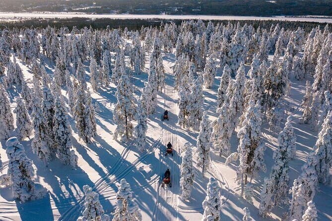 Thrill of Snowmobiling for Adults Only - Gear up fast: thermal overalls and the safety briefing rhythm
